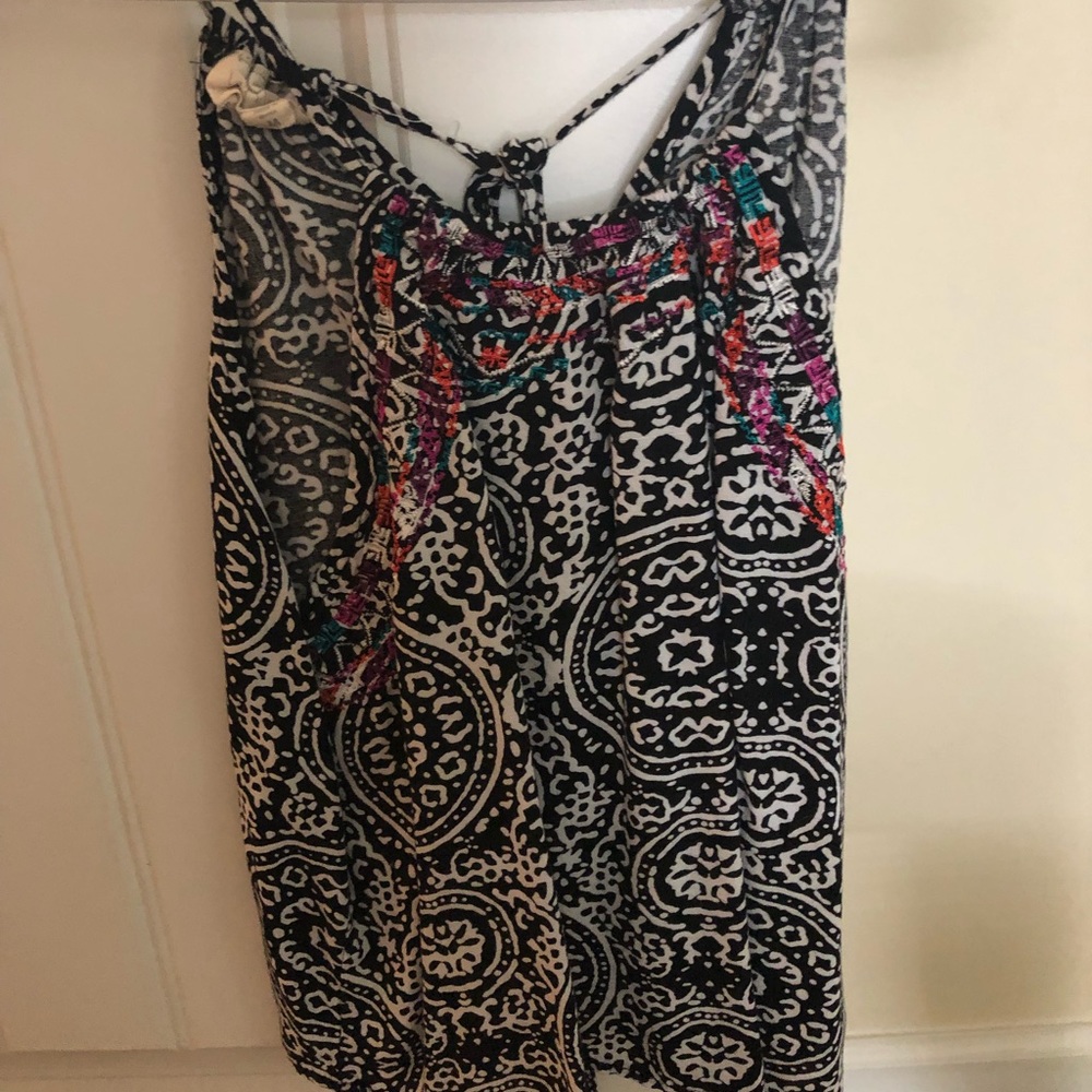PAC Sun LA Hearts ♥️ crop/short tank!